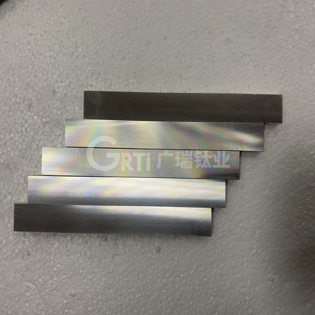 钛合金与其他金属材料相比有哪些优点